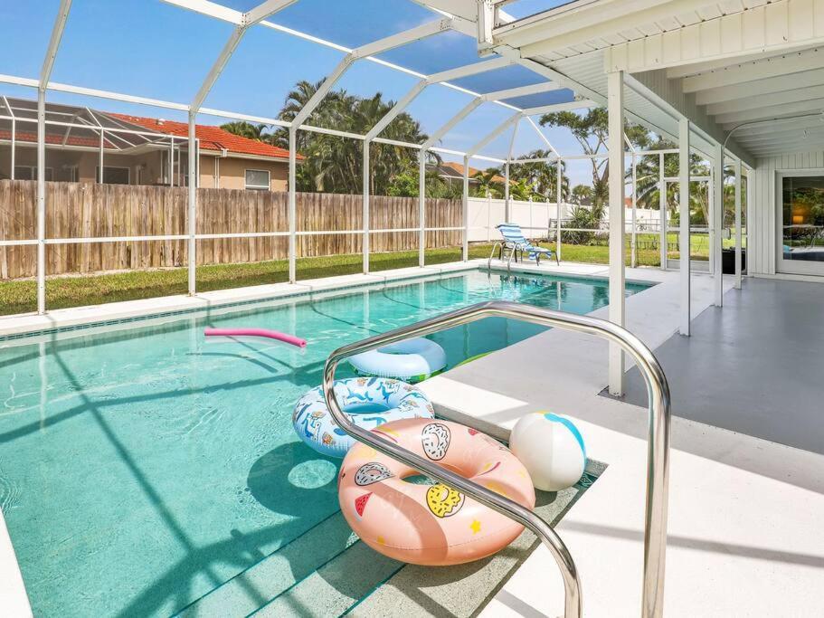Elevated 1152 - Serene Family Friendly 4 Bed Pool Home Marco Island Kültér fotó