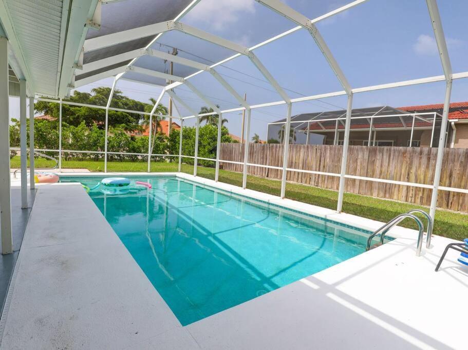 Elevated 1152 - Serene Family Friendly 4 Bed Pool Home Marco Island Kültér fotó